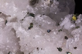 bergkristall_kupferkies_altlay_hunsrueck (14).jpg